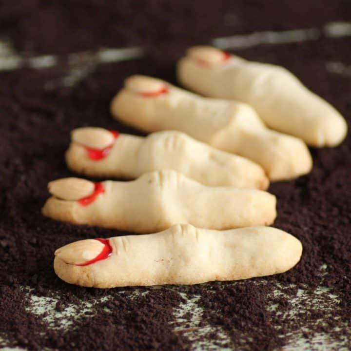 Witch's Fingers for Trick-Or-Treat Halloween Party at #SundaySupper