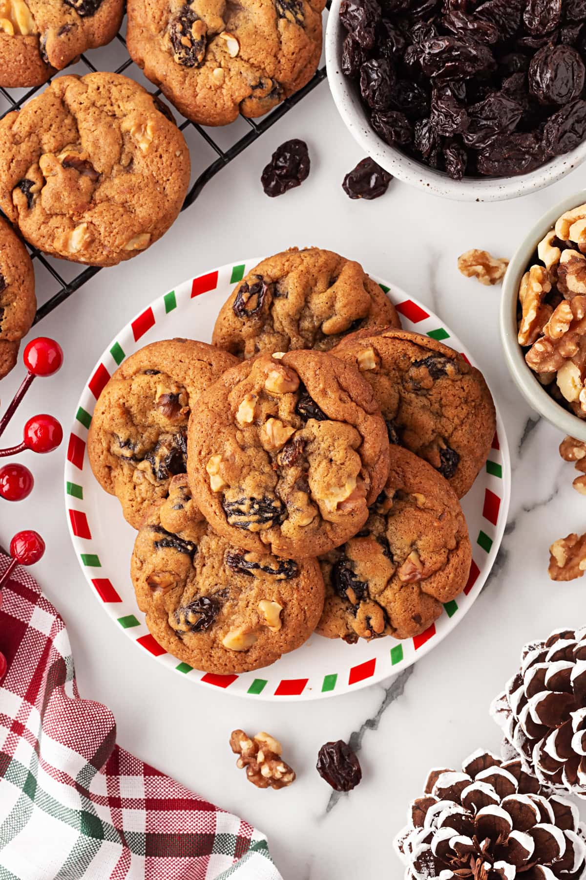 Cookies on a Christmas plate. 