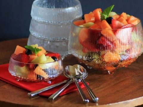 Easy Fruit Salad With Orange Juice - The Delicious Crescent