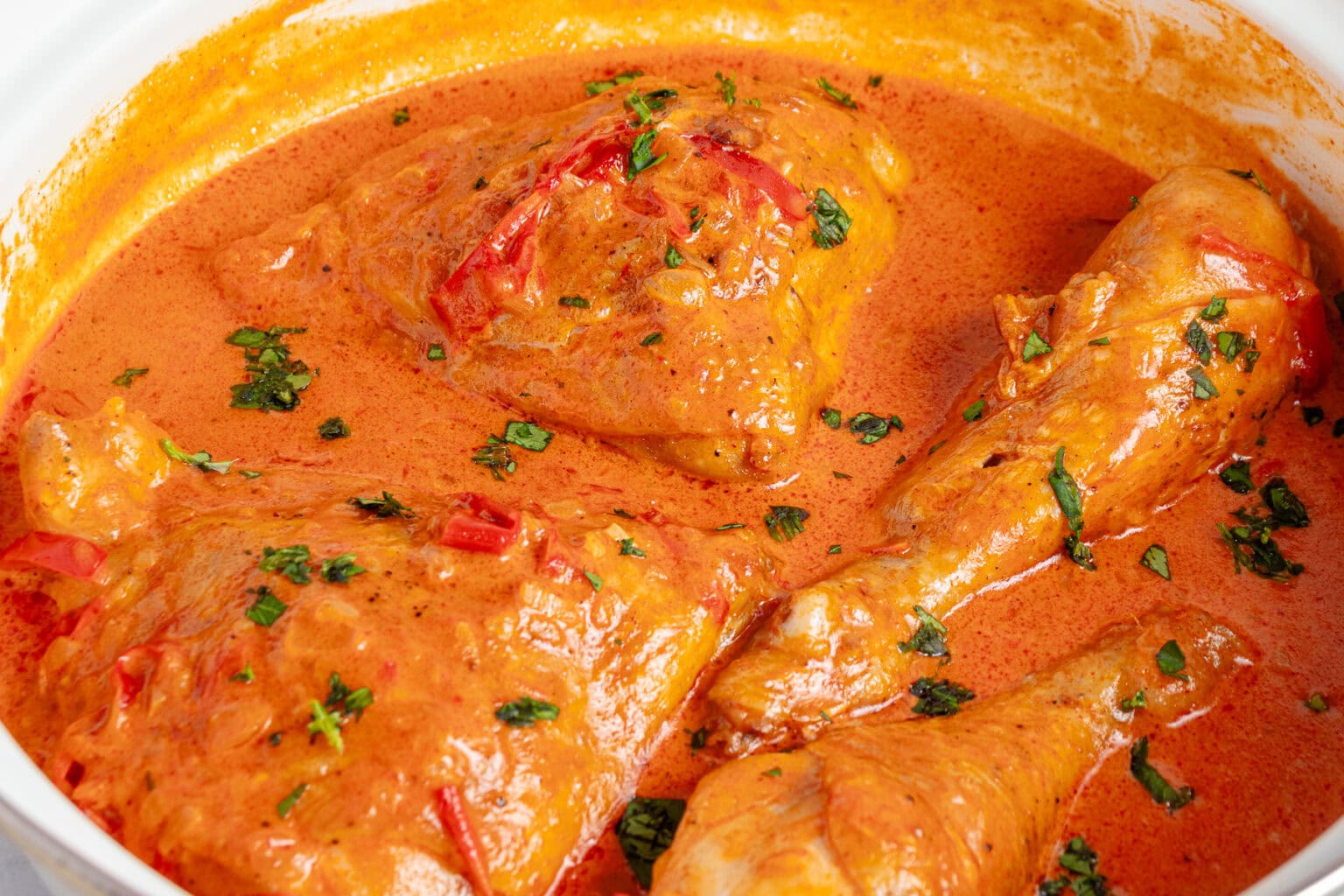 A bowl of chicken curry.