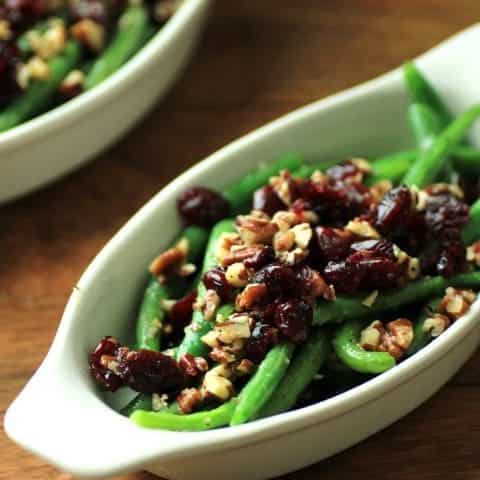 Green Beans with Pecans and Cranberries for #BeingThankful #SundaySupper