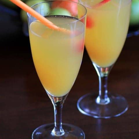 Peach Sparkler #CocktailDay