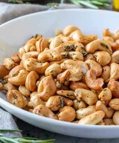 Herb Roasted Cashews in a bowl
