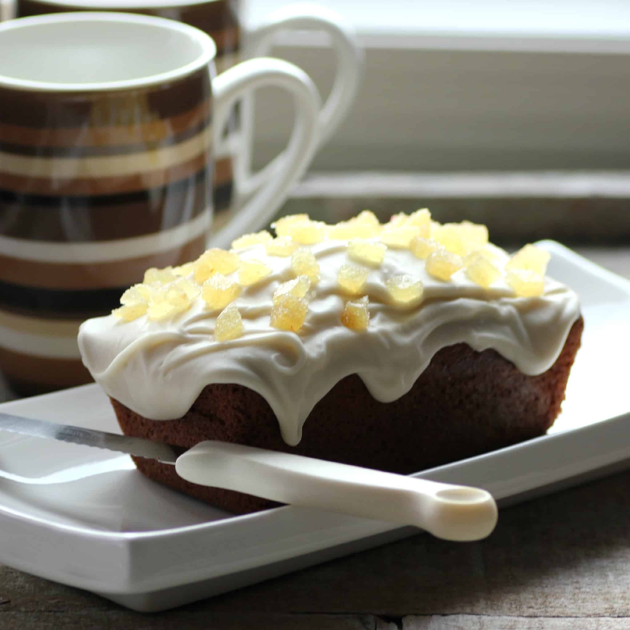 https://noshingwiththenolands.com/wp-content/uploads/2014/12/Copycat-Starbucks-Gingerbread-Loaf-by-Noshing-With-The-Nolands1.jpg