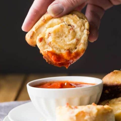 Cheesy Pizza Wheels #BreadBakers