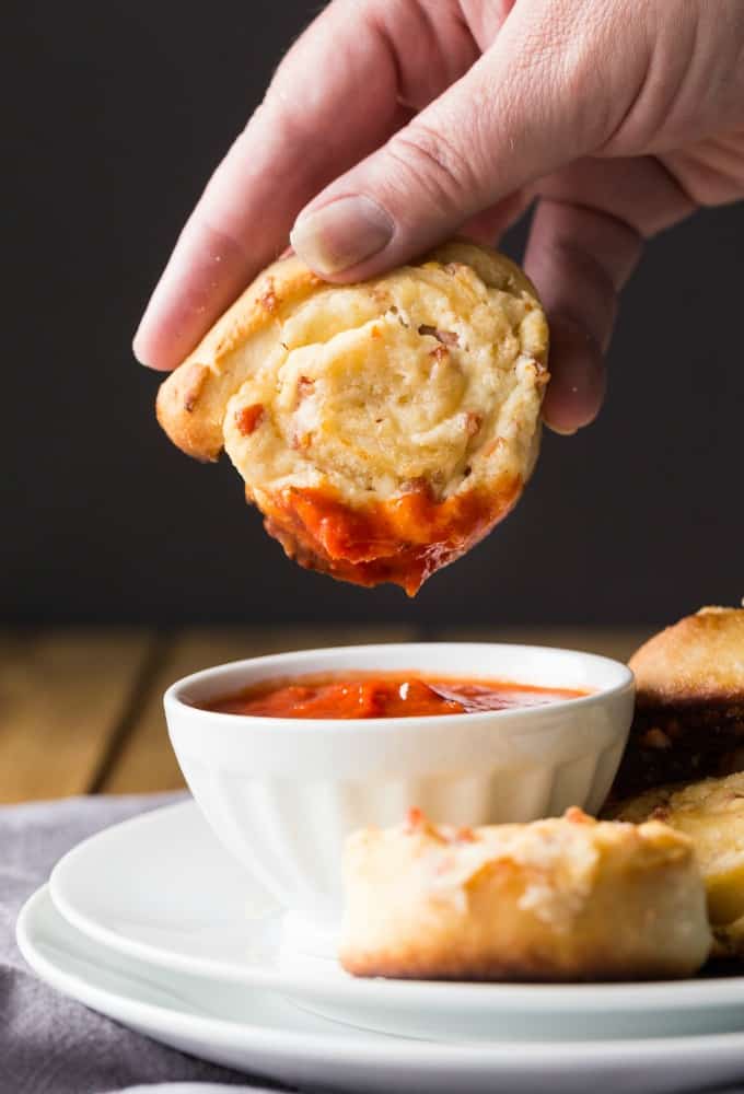 Cheesy Pizza Wheels #BreadBakers