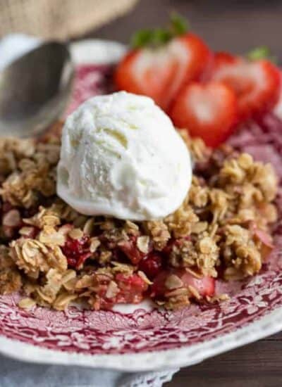 cropped-Strawberry-Rhubarb-Crisp-closer-on-a-plate-with-ice-cream-9.jpg