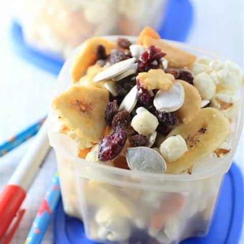 Healthy Lunchbox Snack Mix #SundaySupper