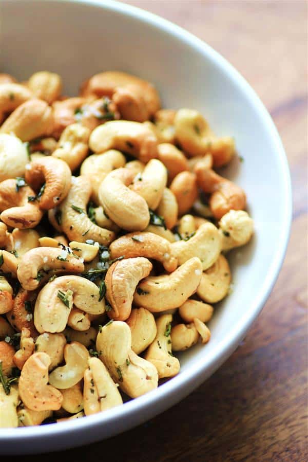 MWM - Herb Roasted Cashews by Noshing With The Nolands 