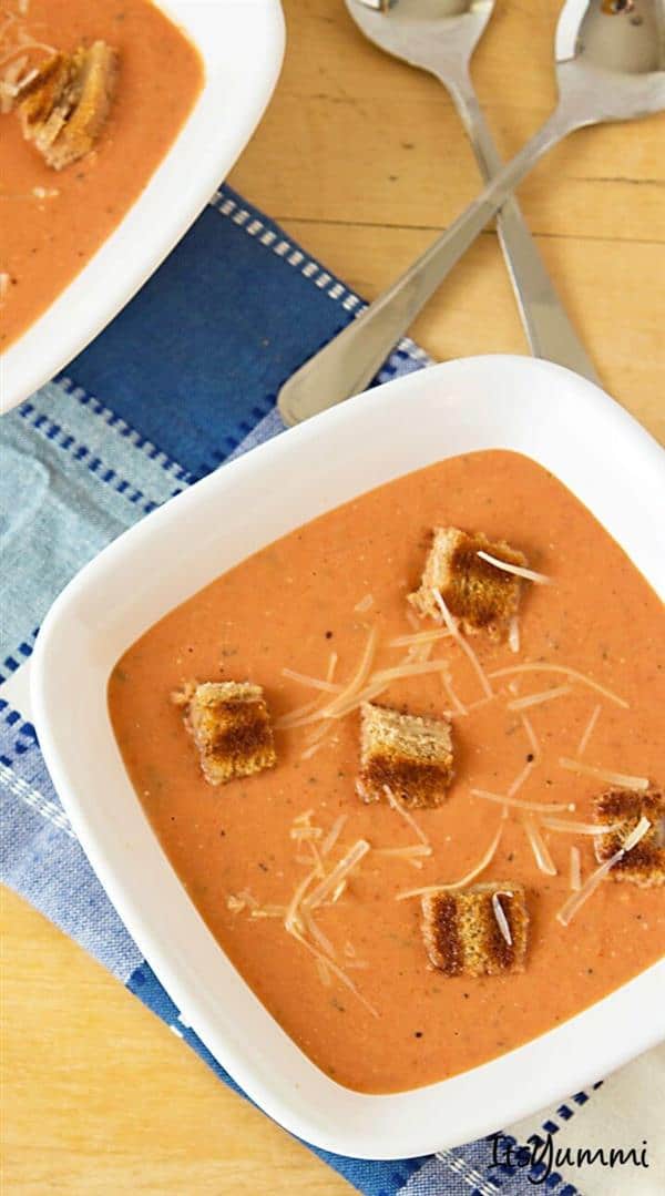Cream of Tomato Soup with Grilled Cheese Croutons from It's Yummi