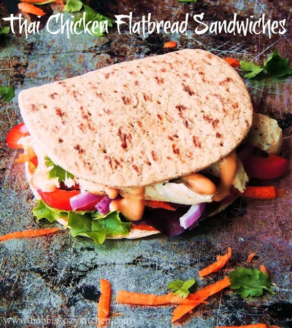 thai chicken flatbread sandwiches title