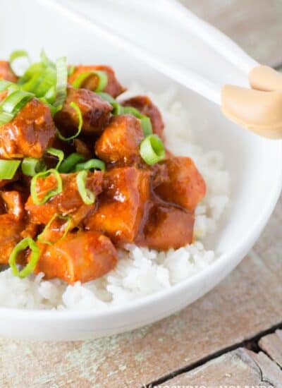 Crockpot Honey Sriracha Chicken hero.