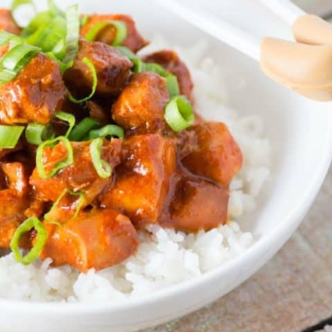 MWM - Crockpot Honey Sriracha Chicken