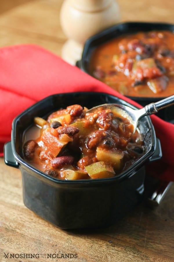 Spicy Two-Bean Vegetarian Chili