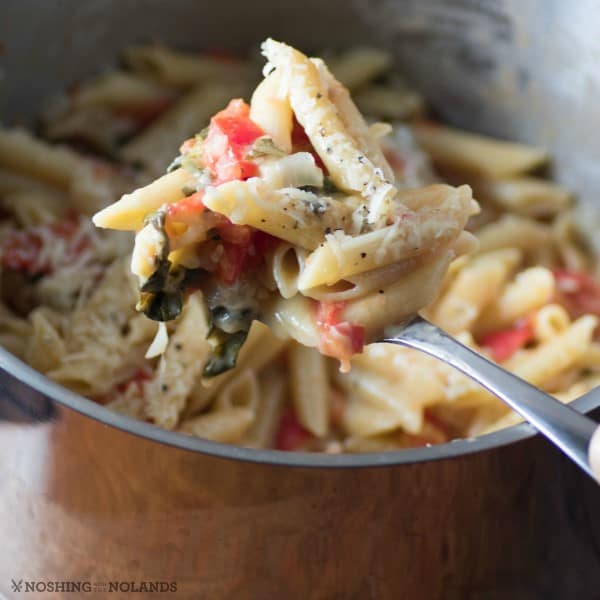 One-Pot Easy Caprese Pasta