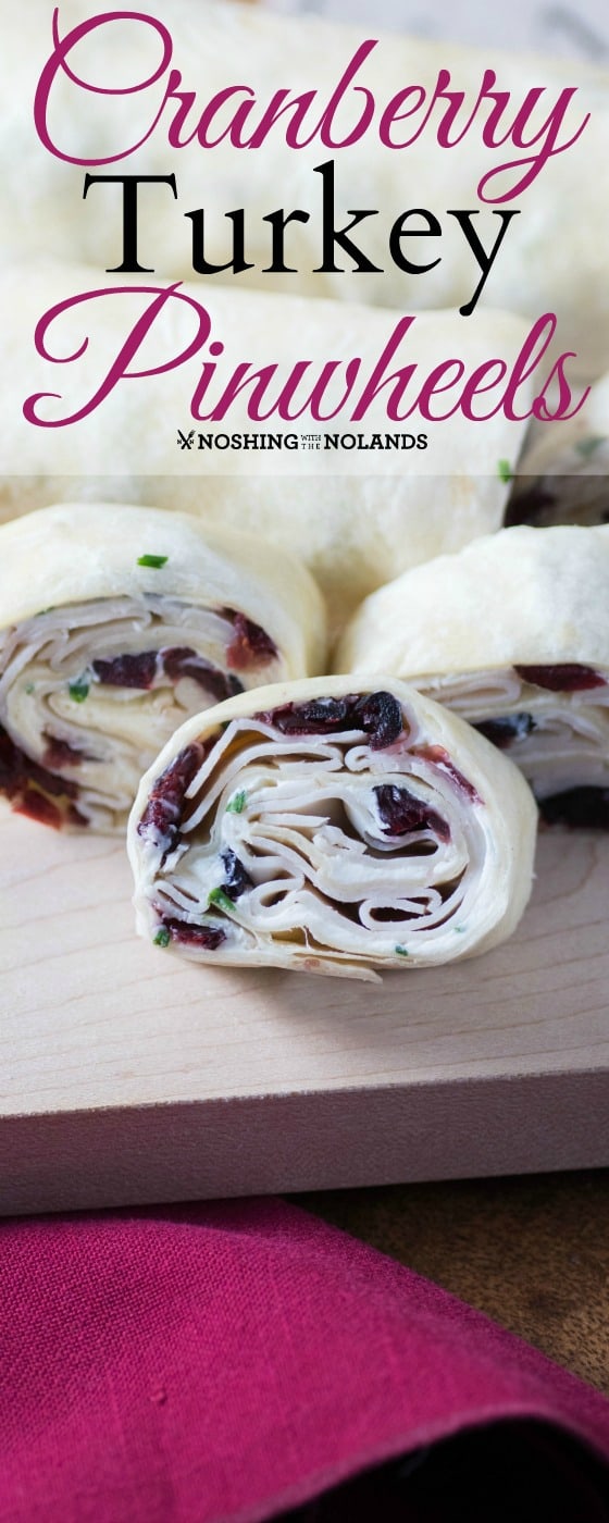 These cranberry turkey pinwheels make a great appetizer #turkeypinwheels #cranberryturkey #appetizers