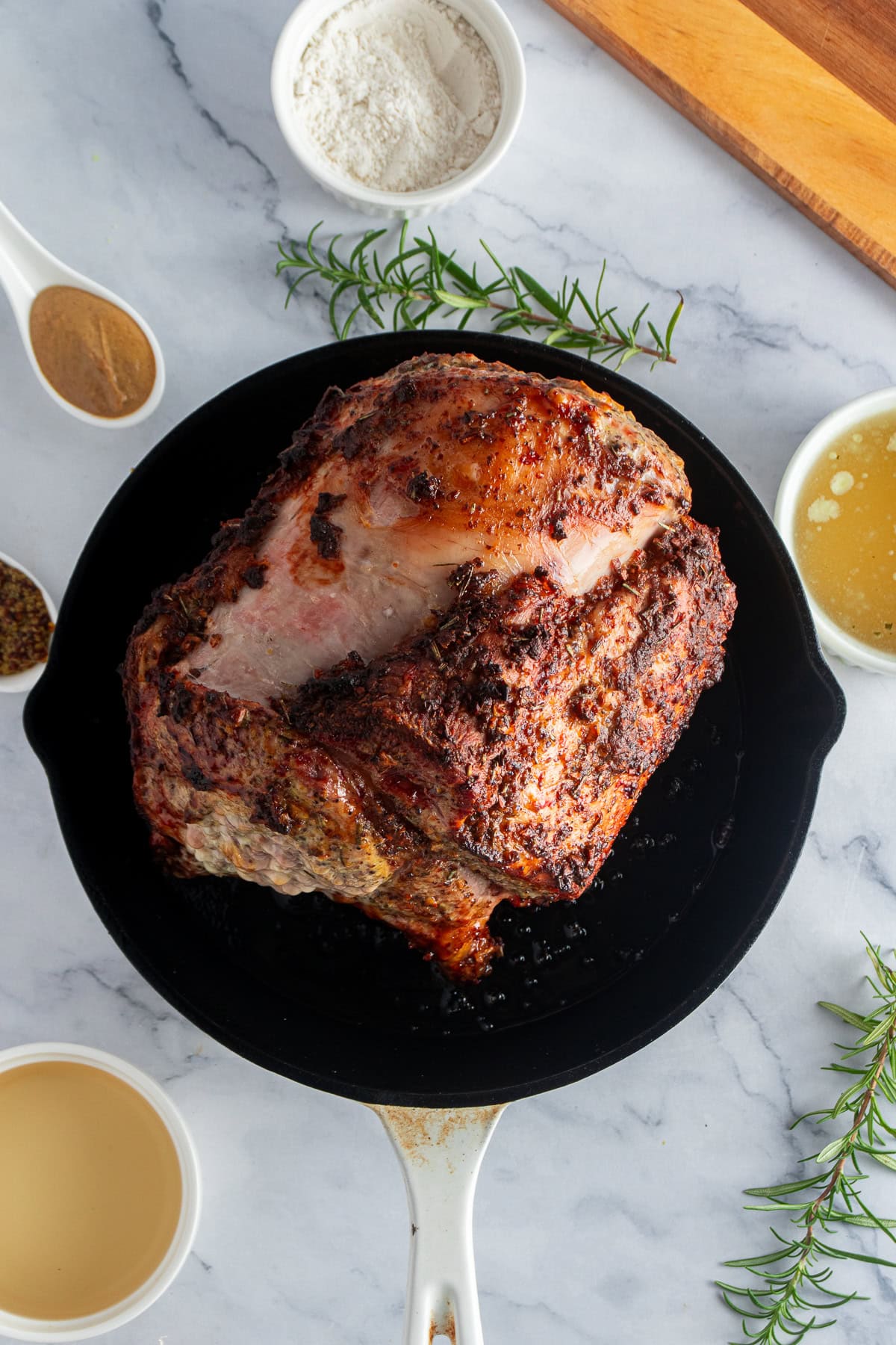 Roasted pork rib roast.