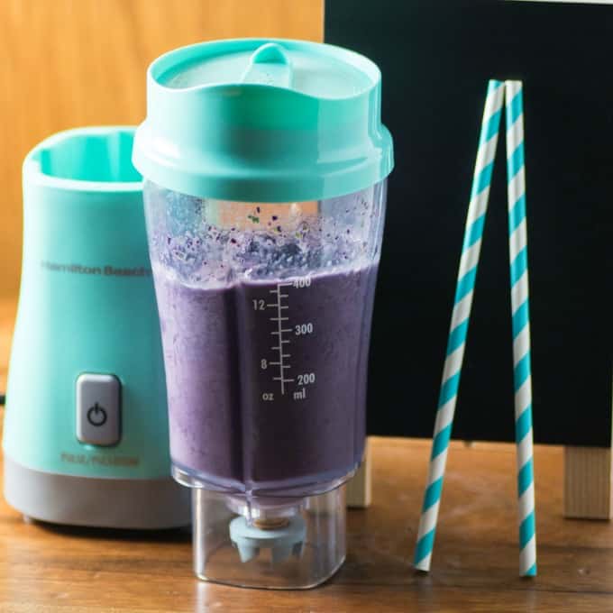 How to make a smoothie with the Hamilton Beach single serving