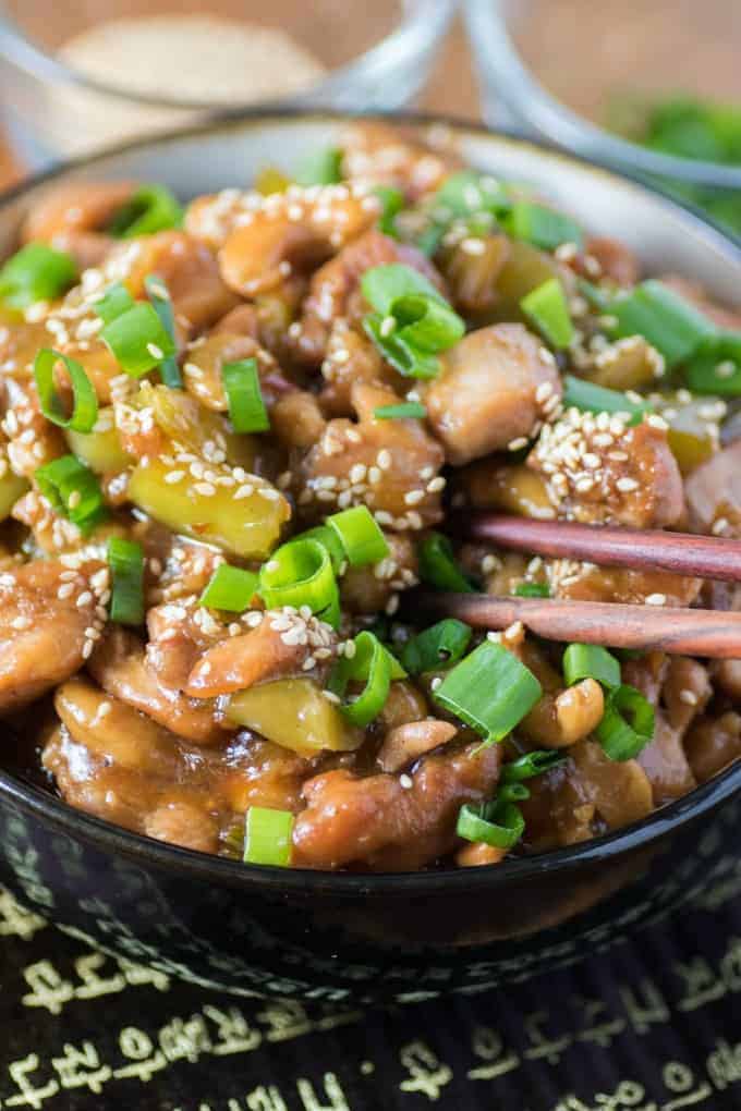 Slow Cooker Asian Cashew Chicken