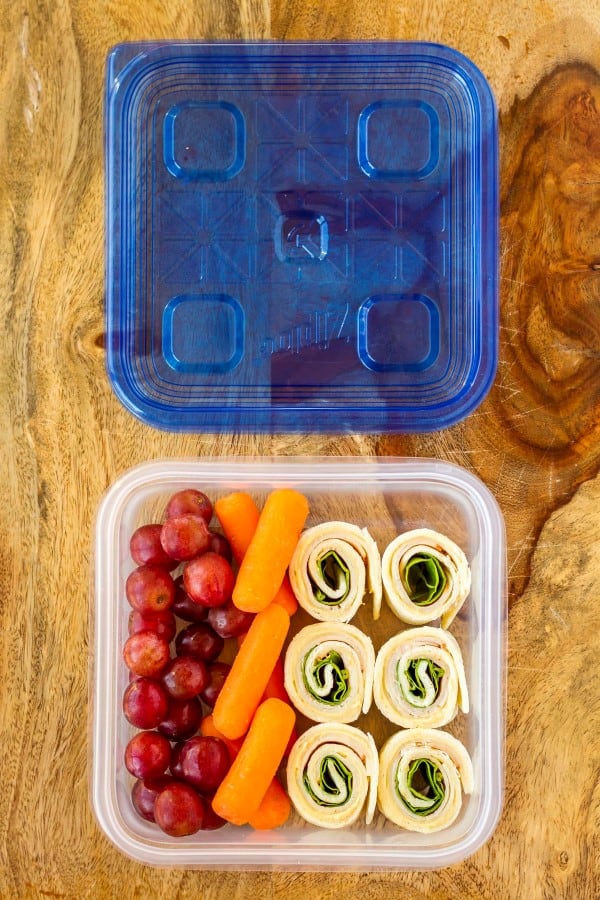 https://noshingwiththenolands.com/wp-content/uploads/2017/09/Turkey-Hummus-Pinwheels-Bento-Box-Custom.jpg