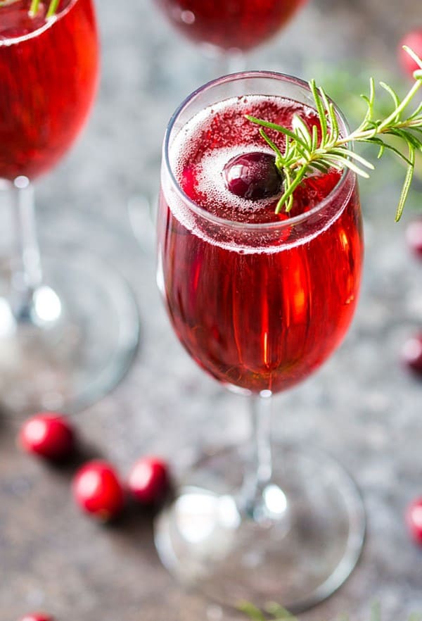 35 Festive Cocktails