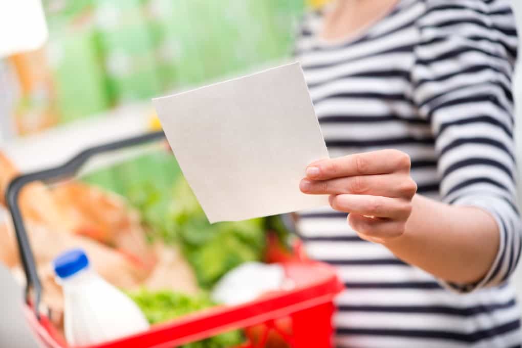 Here's How to Make an Organized Shopping List According to Experts