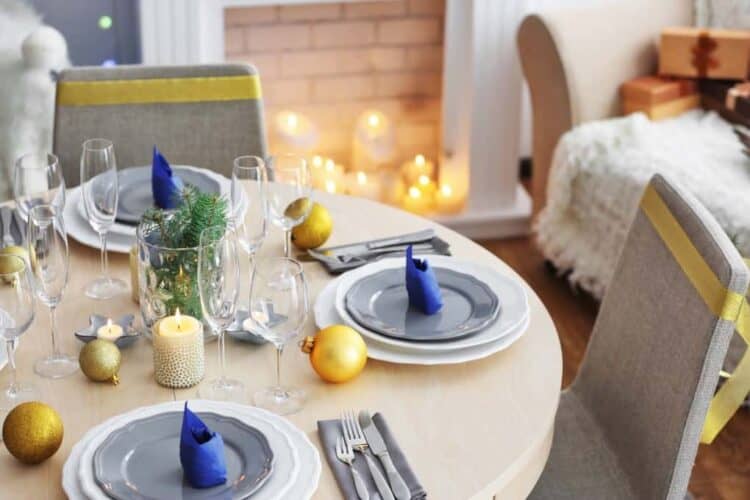 How to Host a Dinner Party on a Budget with these simple tips