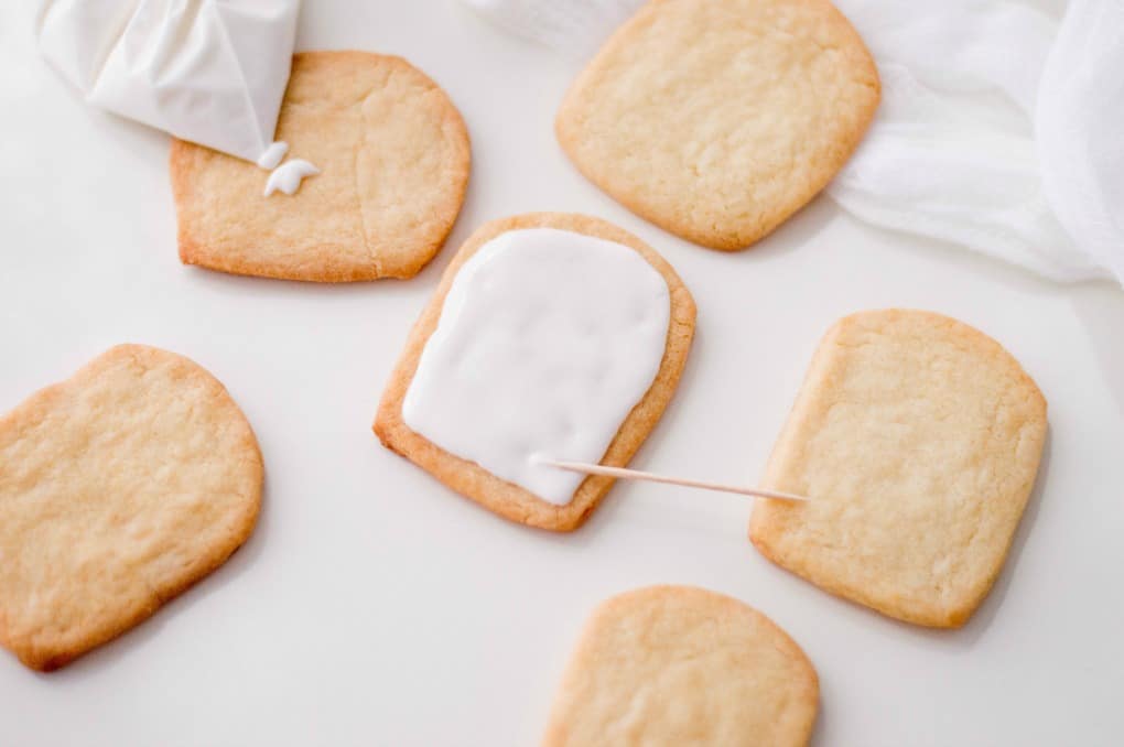 Icing tombstones cookies