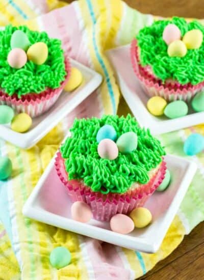 Easter Cupcakes hero.