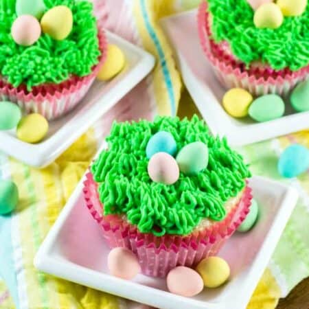 Easter Cupcakes hero.