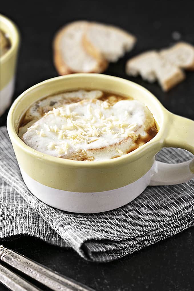 HIC Kitchen Individual French Onion Soup with Lid, Set of 4