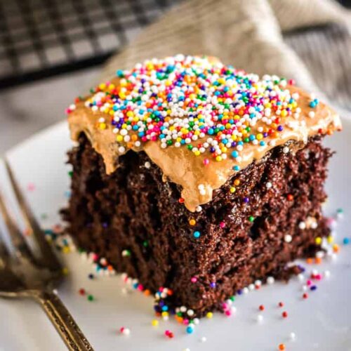 Milk Chocolate Sheet Cake (+whipped Chocolate Buttercream)