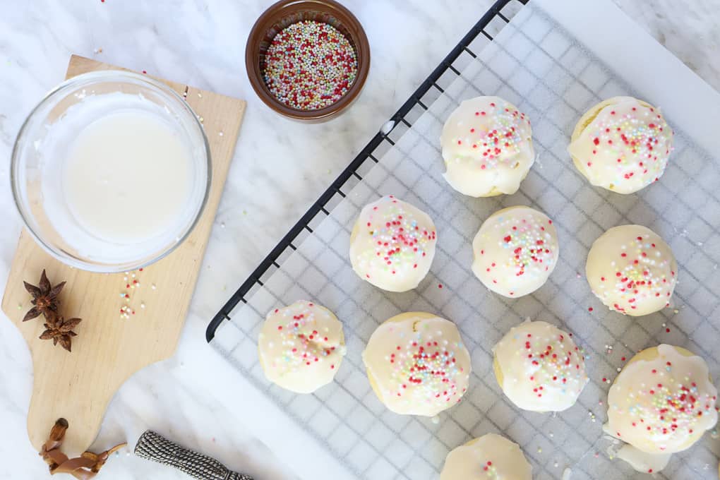 What Are Anisette Cookies