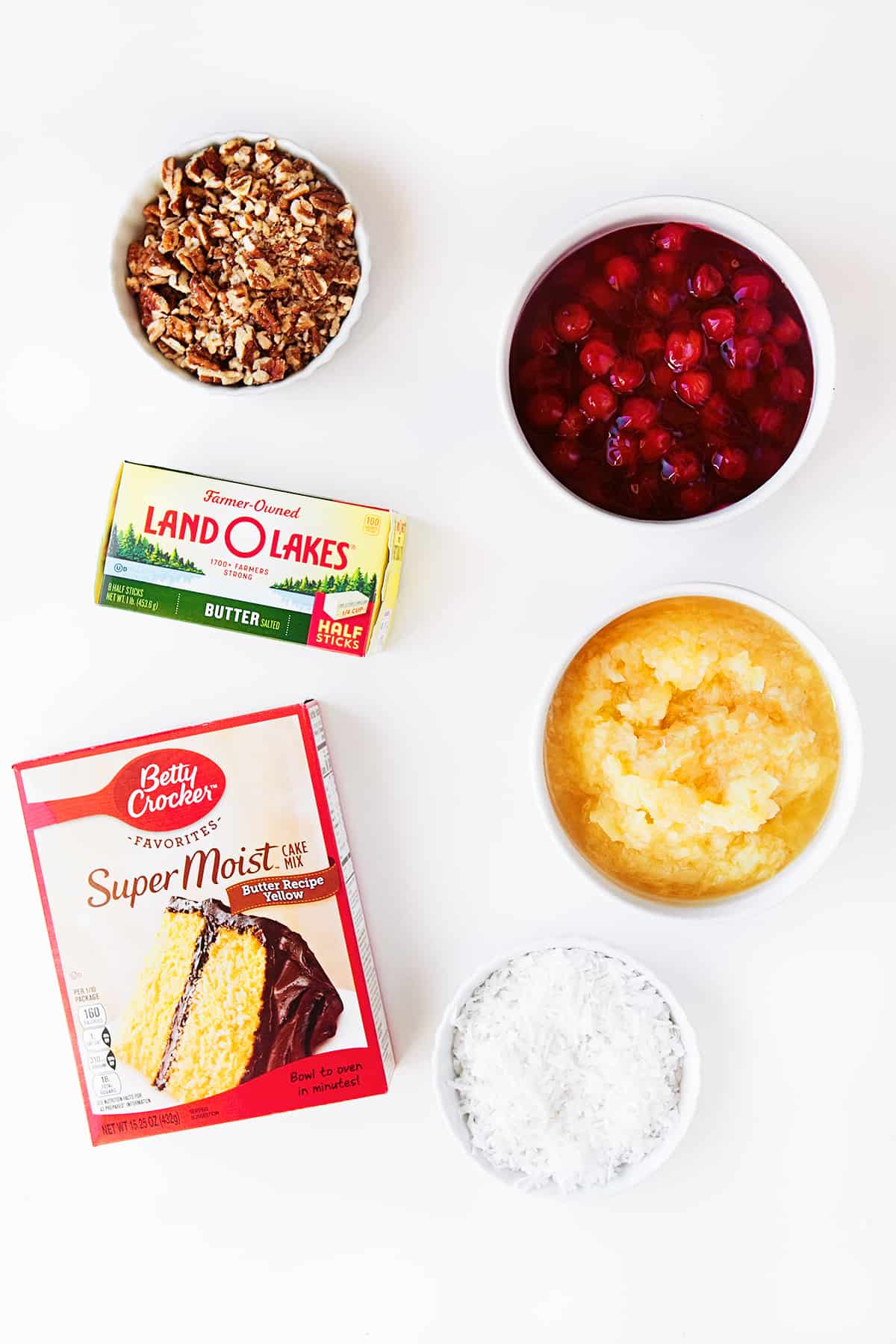 Ingredients for Cherry Pineapple Dump Cake 