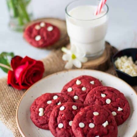 Red Velvet Cookies hero.