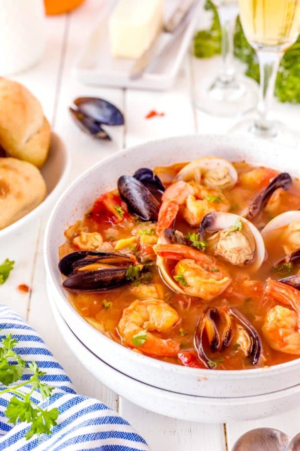 Cioppino Recipe - Seafood Lover's Stew - Noshing With the Nolands