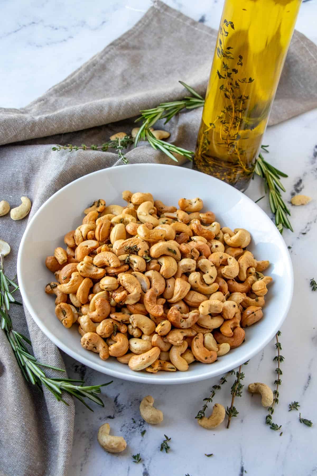 Golden brown cashew nuts in a bowl