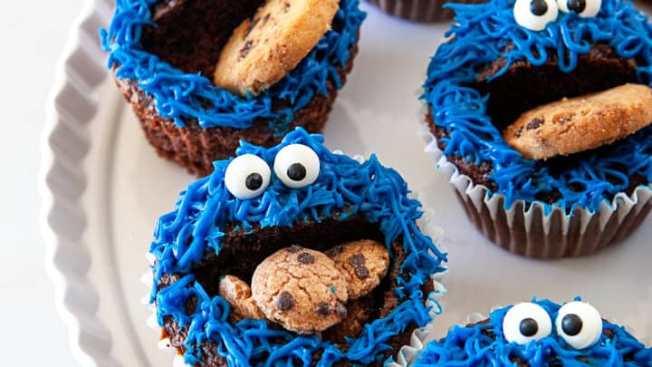 Fun Cookie Monster Cupcakes