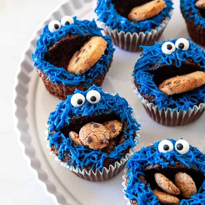Fun Cookie Monster Cupcakes