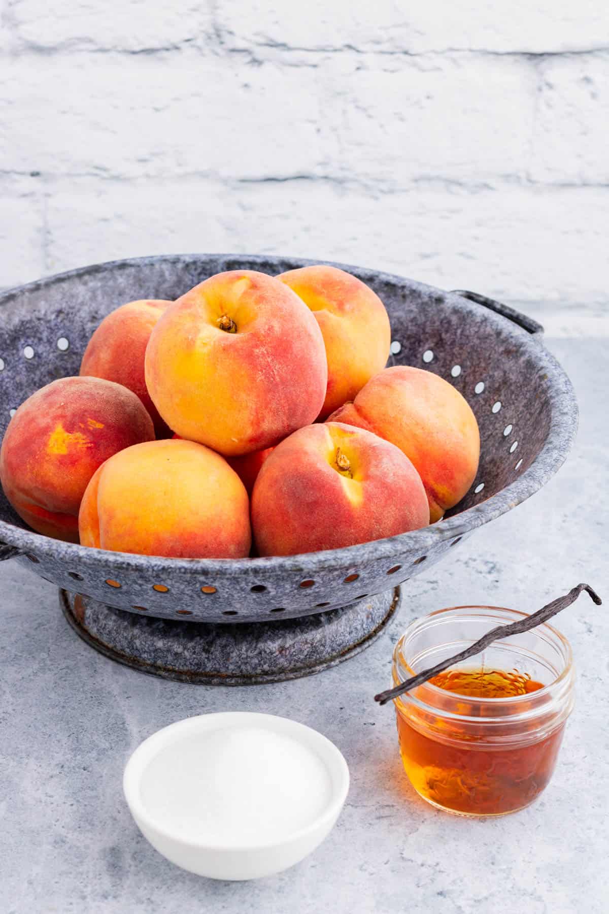 Ingredients required to make Peach Freezer Jam.
