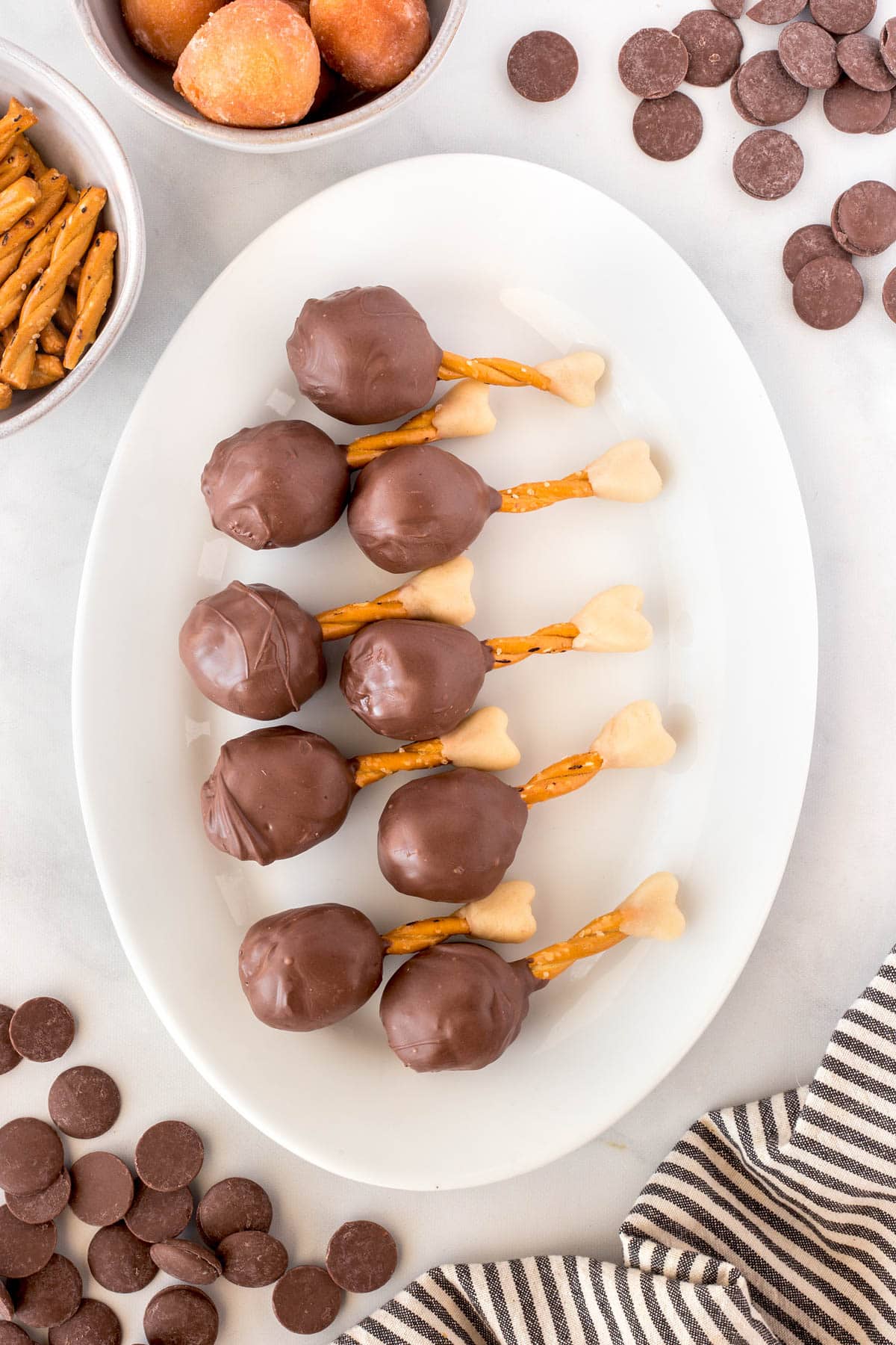 Thanksgiving Turkey Leg Candy on a serveing platter on a table. 