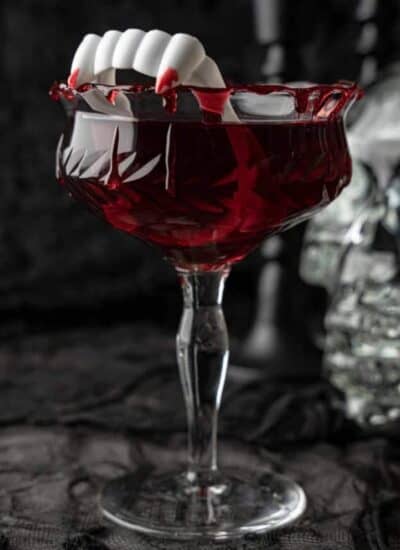 cropped-Draculas-Kiss-Halloween-Cocktail-close-up-28-Custom.jpg