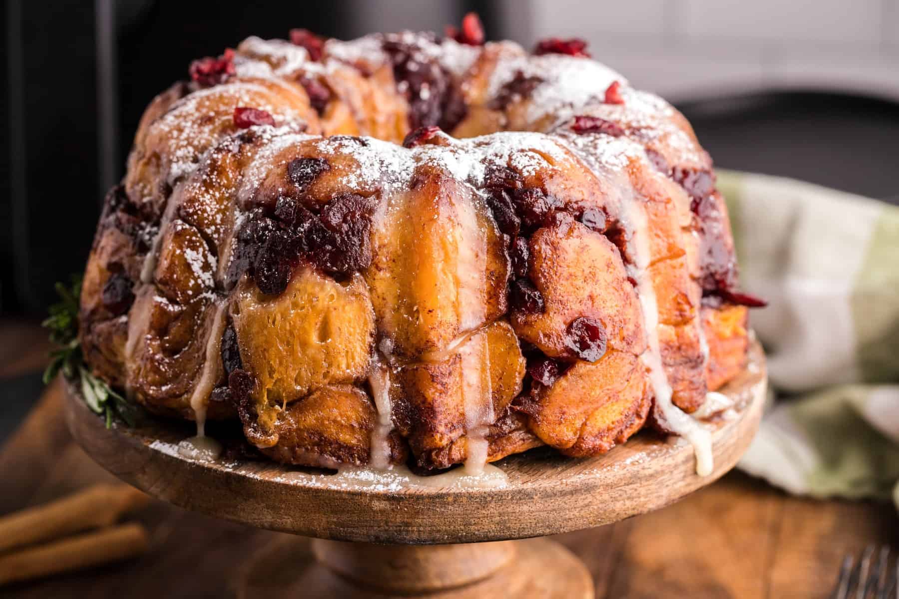Horizontal of monkey bread on a wooden cake stand