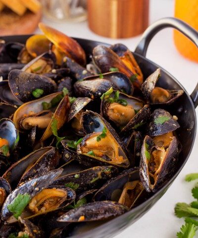 Thai mussels in an iron pan