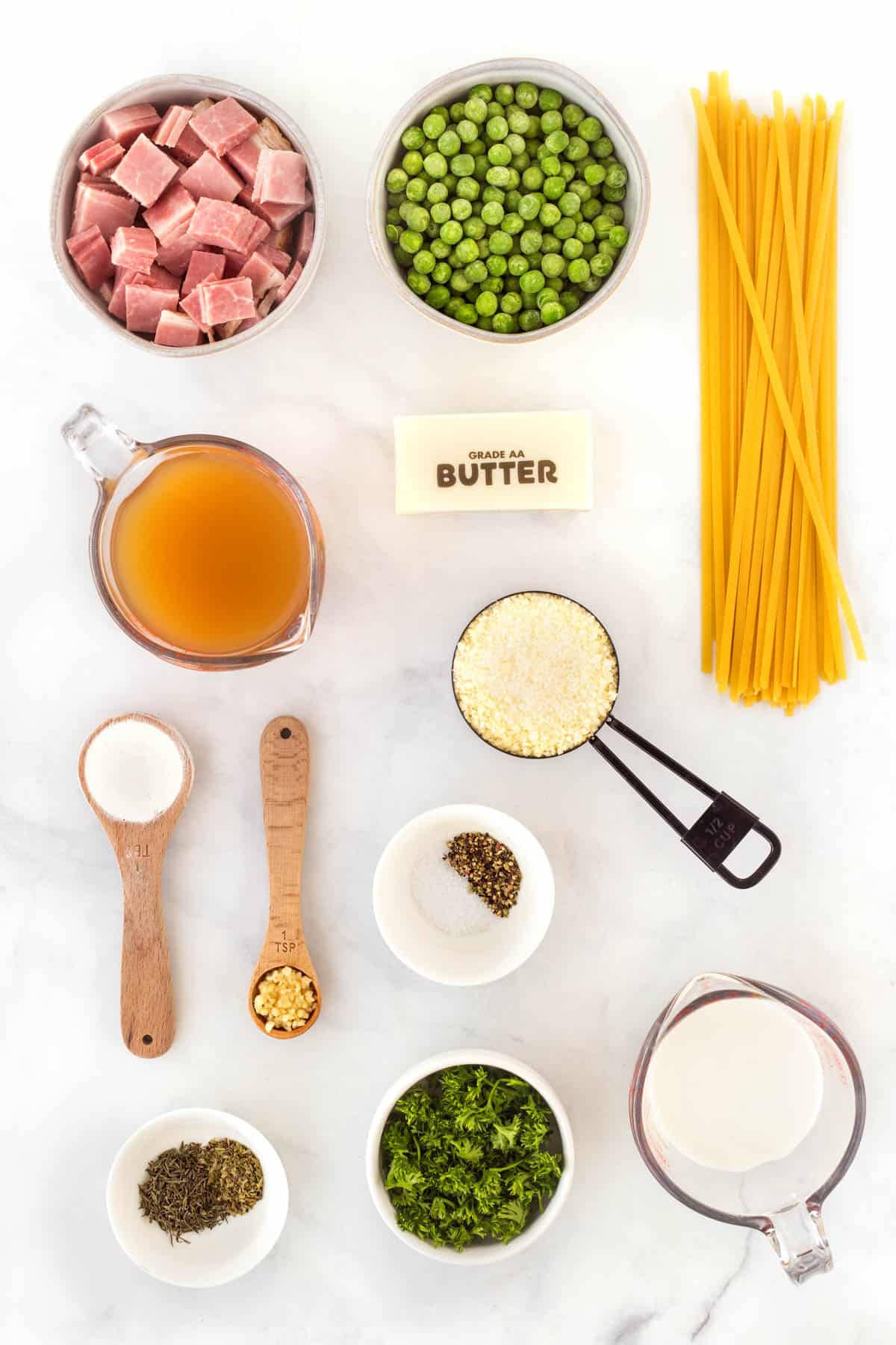 Ingredients for ham and pea pasta