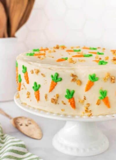 cropped-Best-Carrot-Cake-Recipe-cake-on-stand-27.jpg