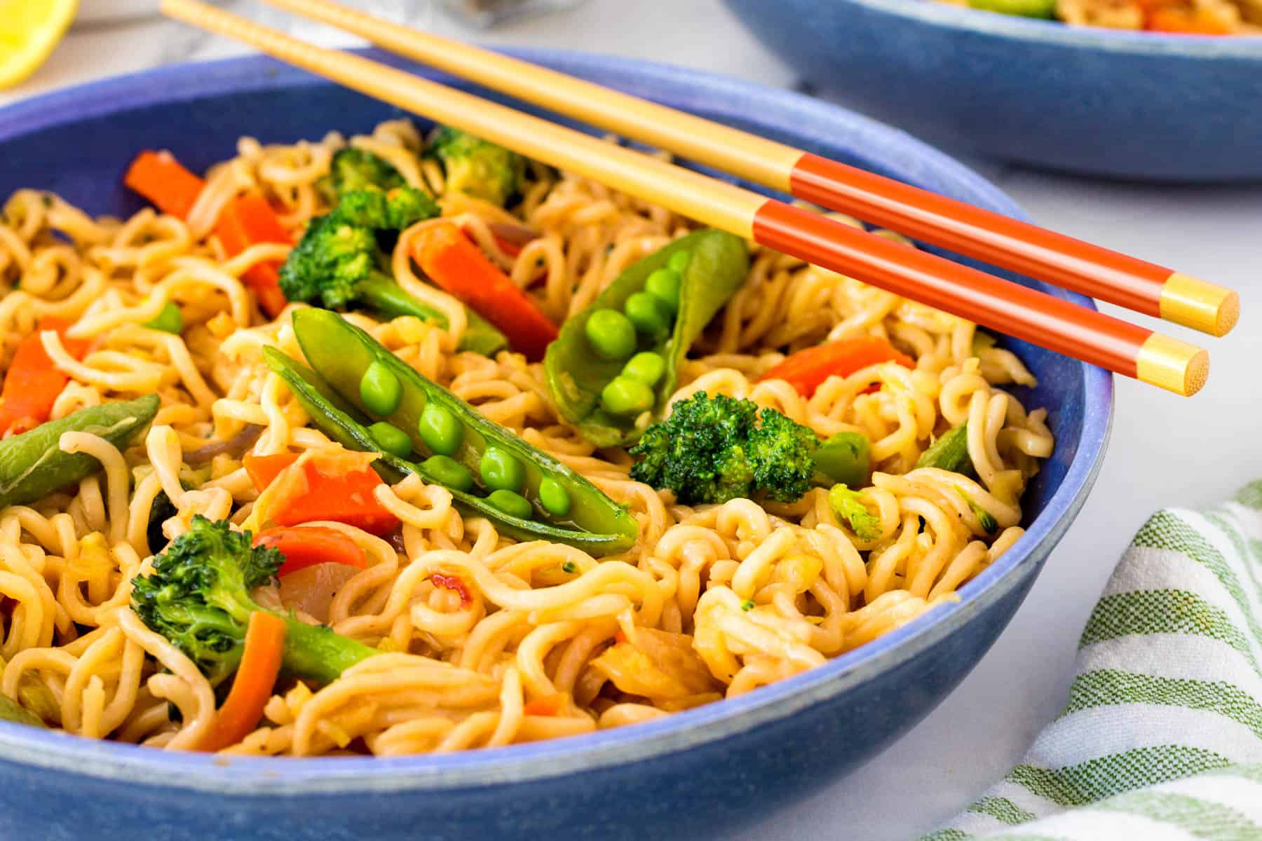 Horizontal picture of a bowl of easy ramen stir fry. 