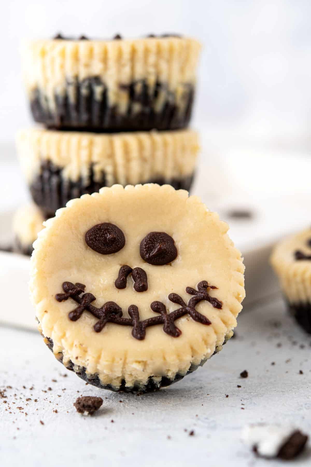 Close up of a smiling Jack Skellington cheesecake. 