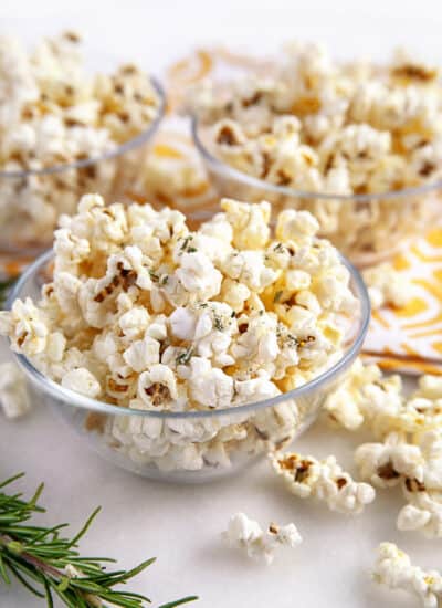olive oil popcorn in a glass bowls.