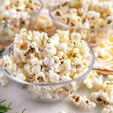 olive oil popcorn in a glass bowls.